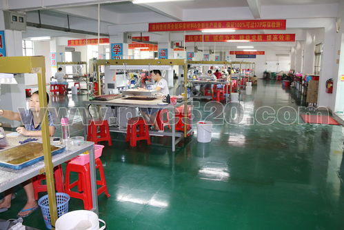 PVC與矽膠鑰匙扣 東莞市石碣品瑞塑膠制品廠的專業(yè)制造與大型錄制服務