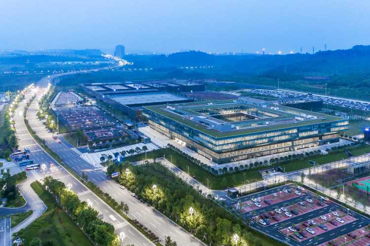 2024重慶城市年報 | 產業鏈蛻變 